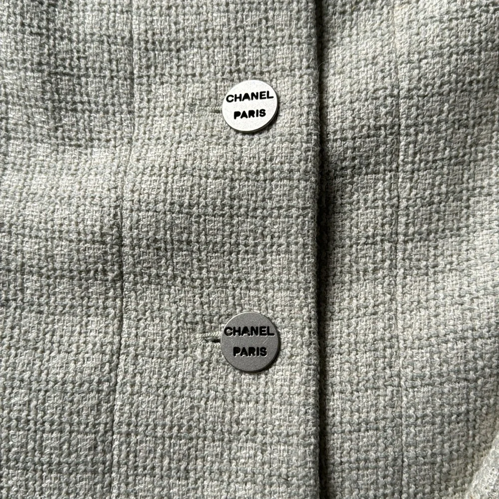 Chanel Vintage Tweed Cream Light Gray Wool Blend Long Sleeve Jacket | Sz 8 EU40 - Picture 4 of 9